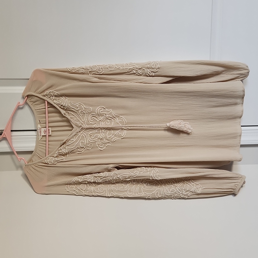 Sundance embroidered beige tassel blouse XS